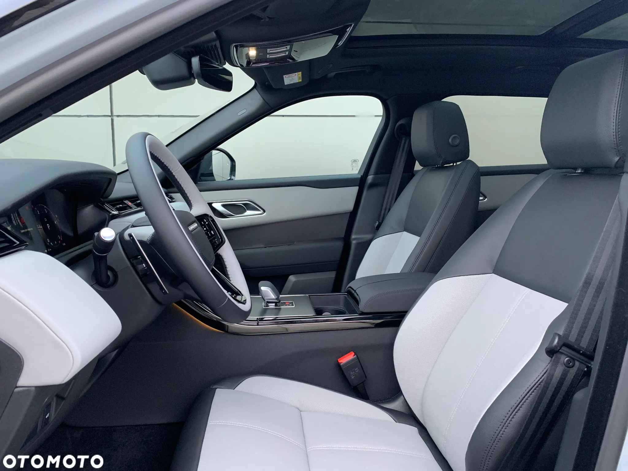 Land Rover Range Rover Velar D200 R-Dynamic SE - 9