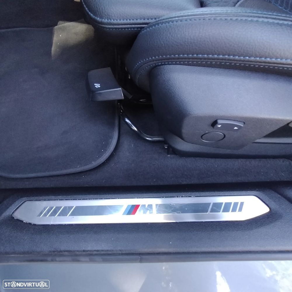 BMW 118 d Pack M - 12