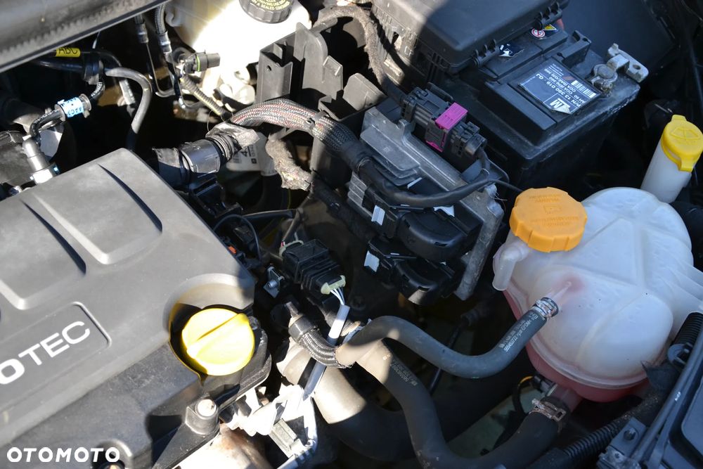 Opel Corsa 1.4 16V Color Elegance - 17