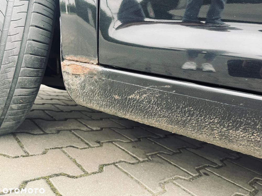 Volkswagen Touran 1.9 TDI United - 14