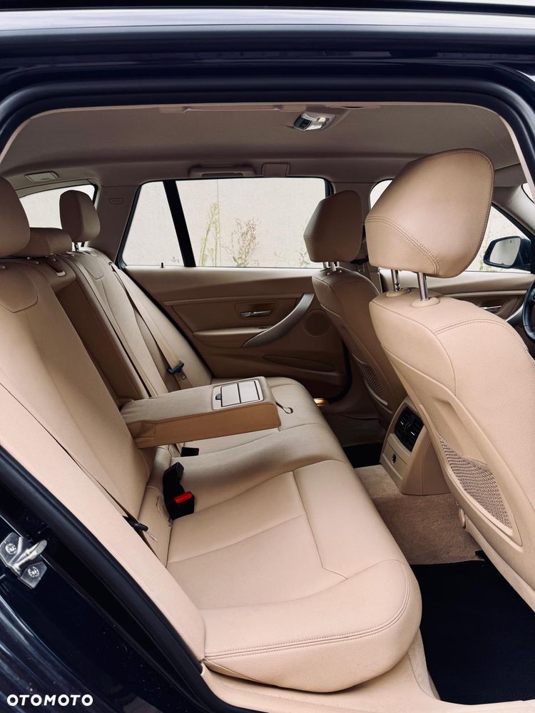 BMW Seria 3 318d Sport Line - 13