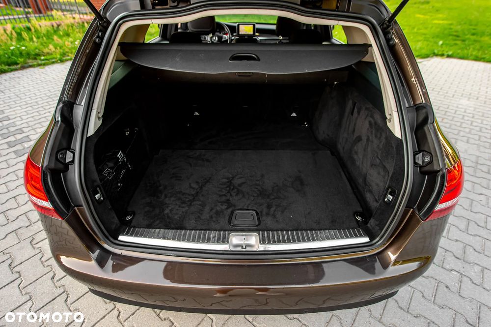 Mercedes-Benz Klasa C 250 (BlueTEC) d 4-Matic 7G-TRONIC - 35
