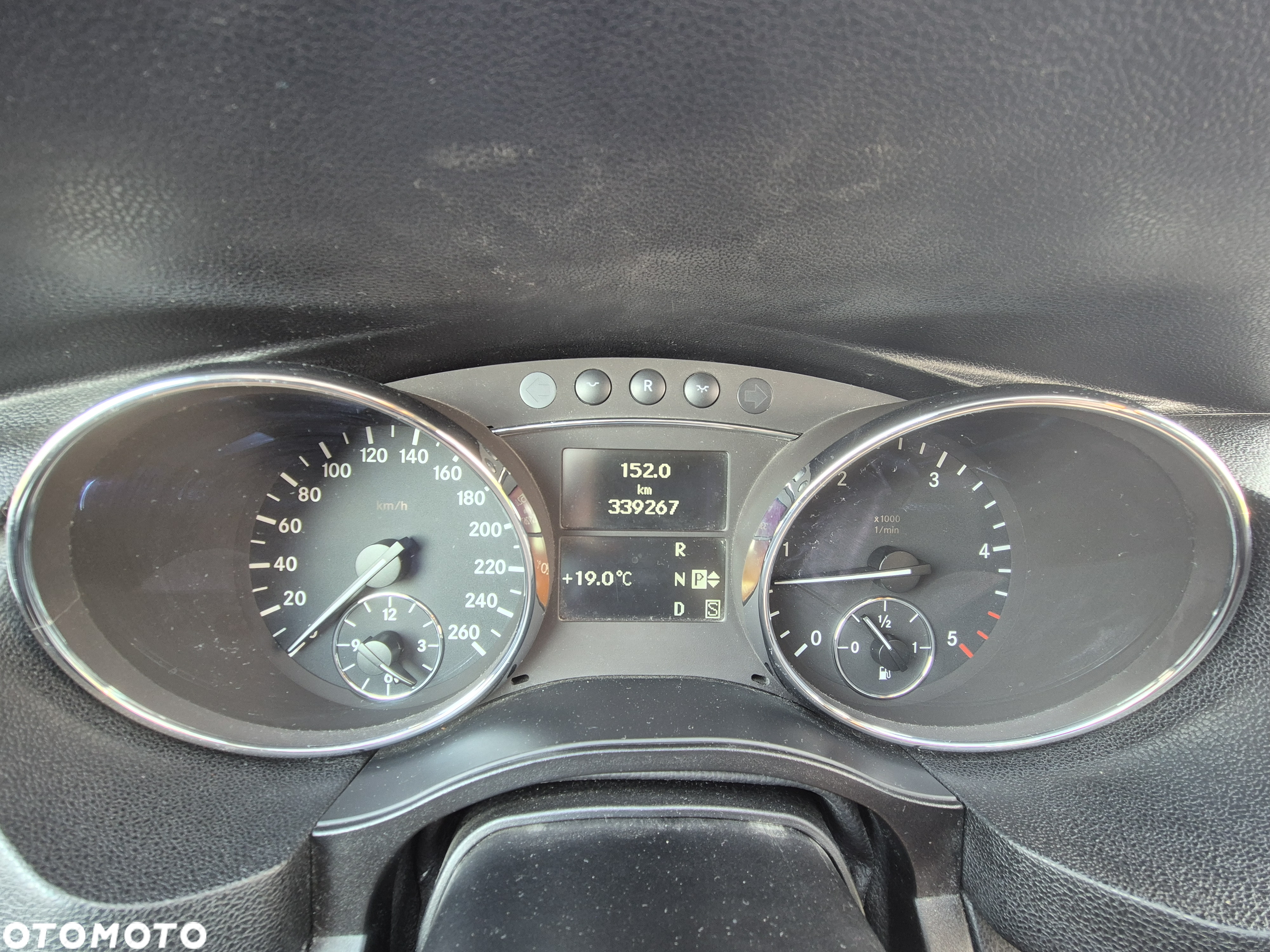 Mercedes-Benz Klasa R 320 CDI 4Matic 7G-TRONIC DPF - 8