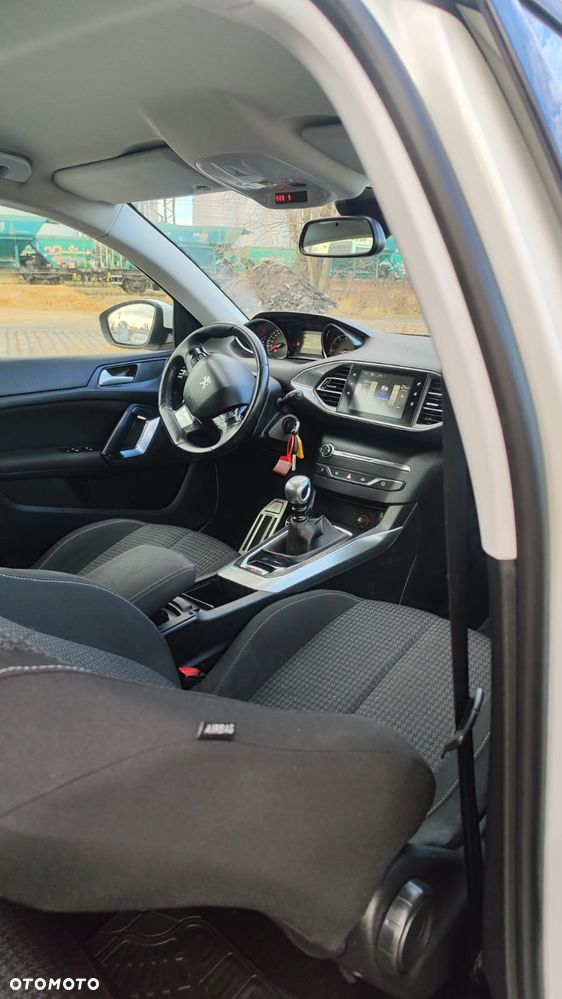 Peugeot 308 1.6 BlueHDi Active S&S - 4