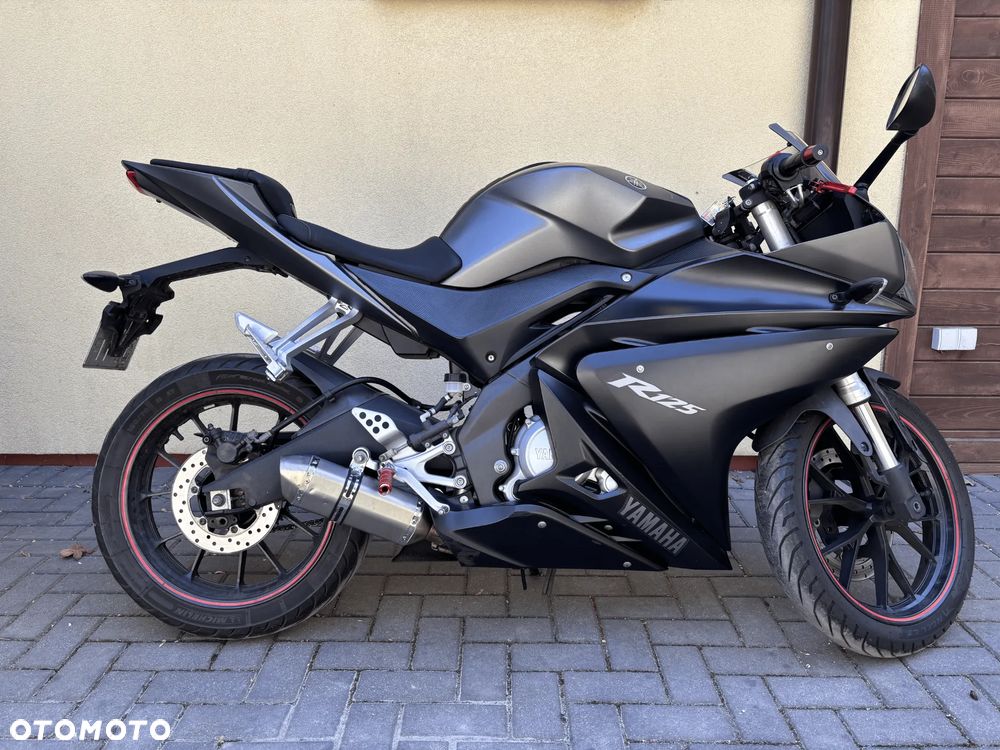 Yamaha YZF - 1
