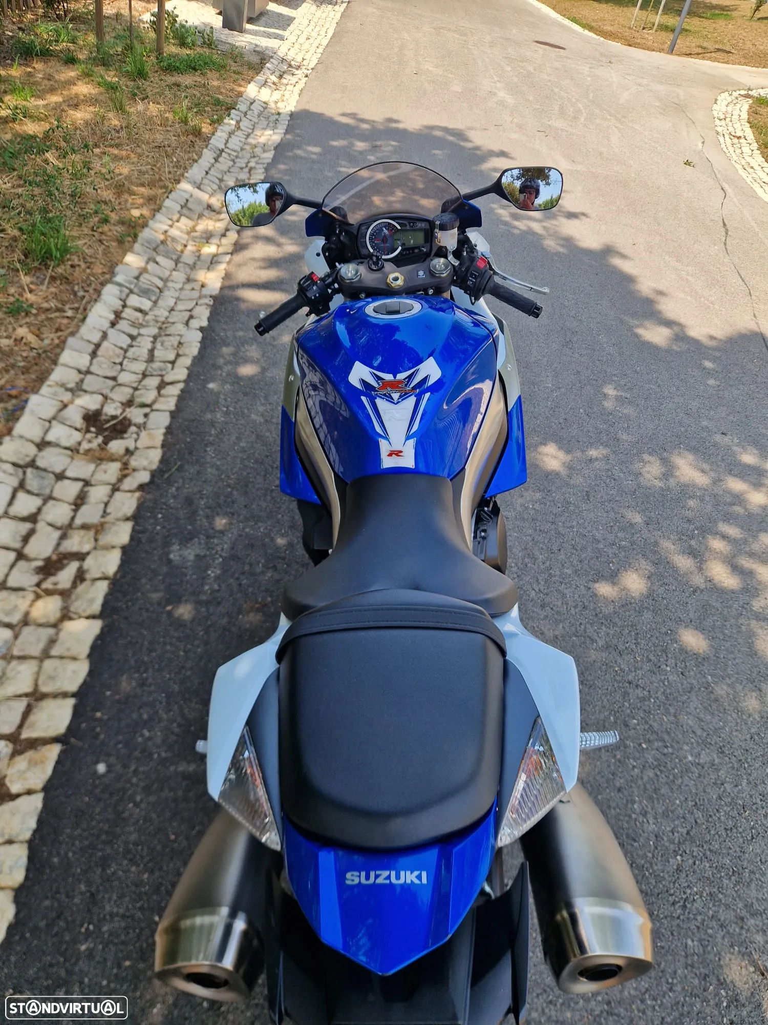 Suzuki GSX-R 1000 Possível Financiamento - 9