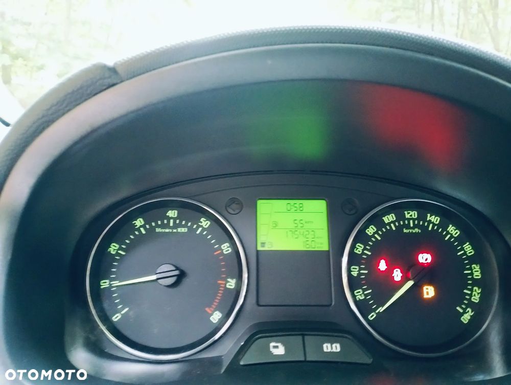 Skoda Fabia 1.2 HTP Active - 37