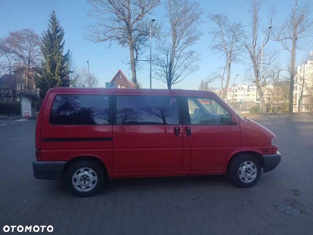 Volkswagen Multivan - 2