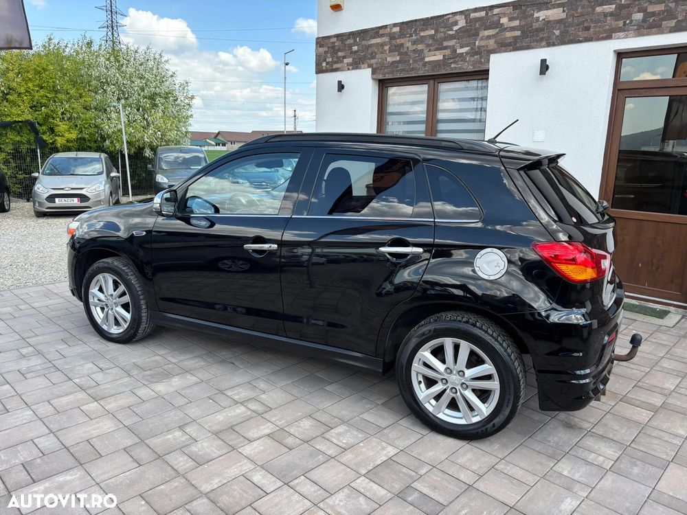 Mitsubishi ASX - 4