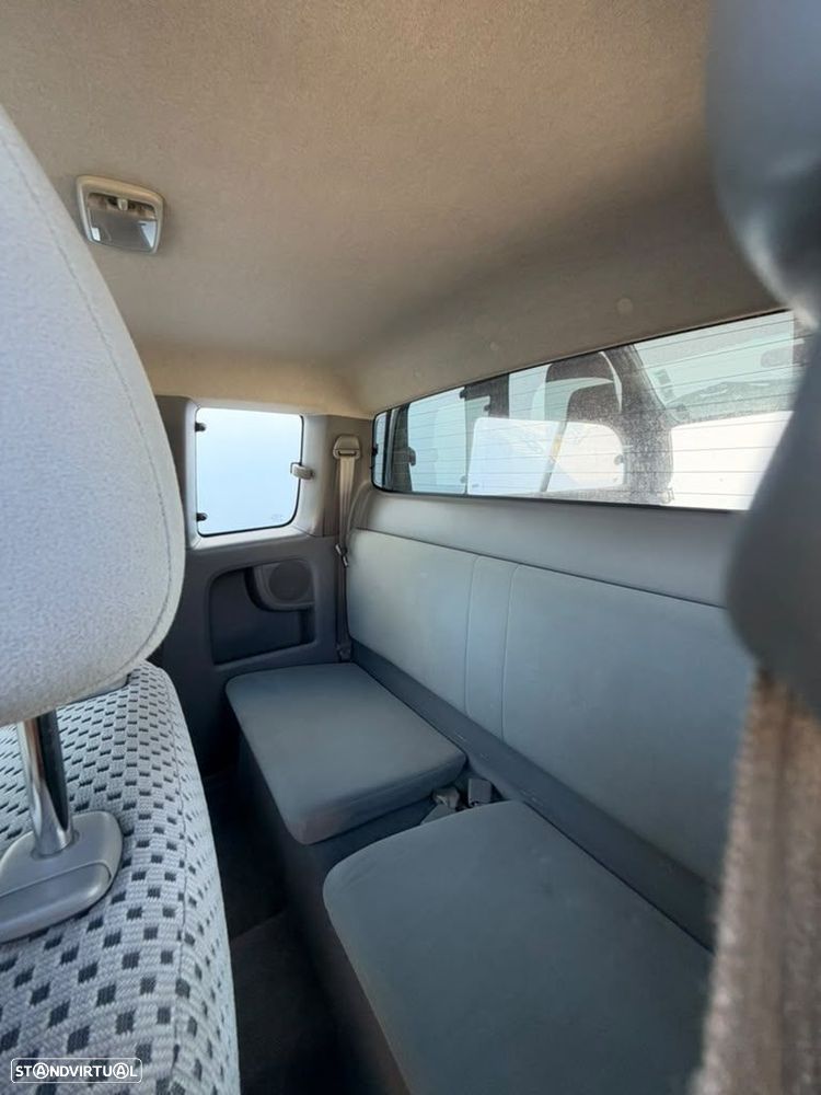 Toyota Hilux - 8