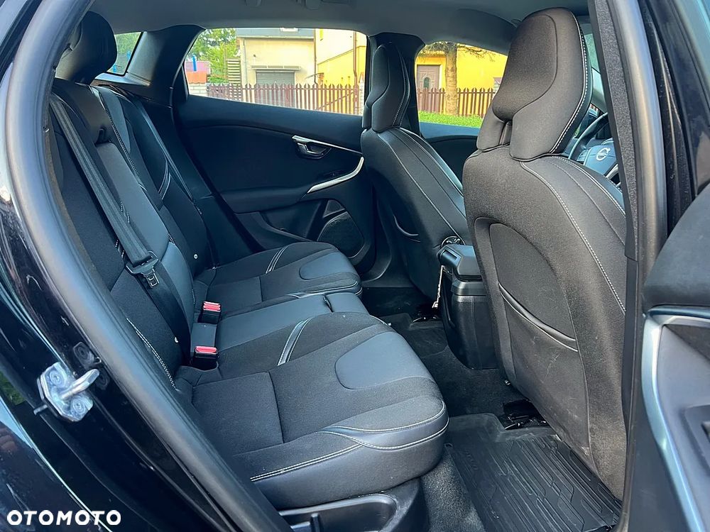 Volvo V40 D2 Geartronic Momentum - 15