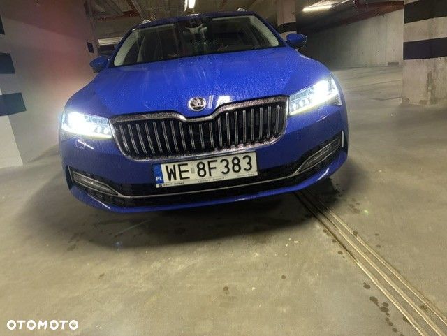 Skoda Superb 2.0 TDI SCR Ambition DSG - 9