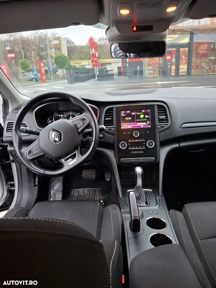 Renault Megane BLUE dCi EDC Limited - 9