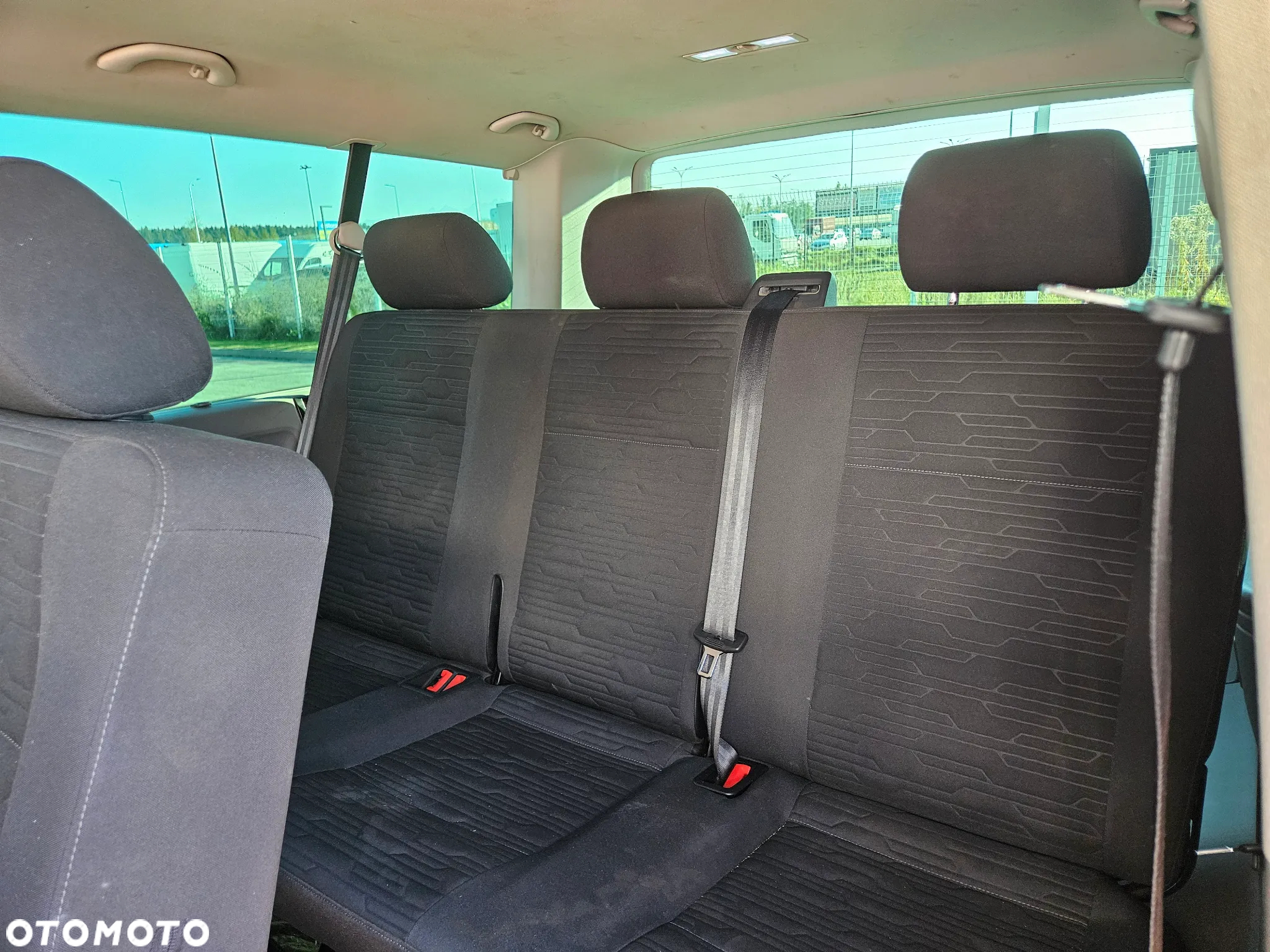 Volkswagen Caravelle 2.0 TDI L2 Comfortline 4Motion - 14
