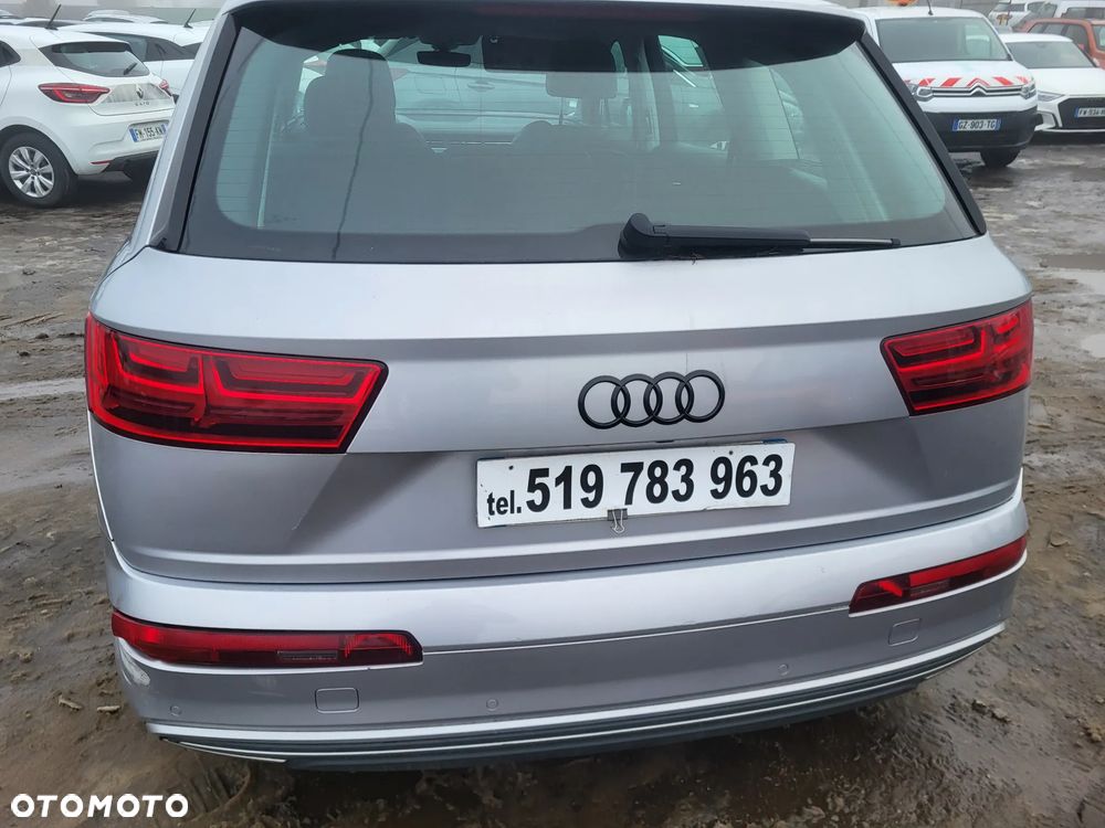 Audi Q7 - 15