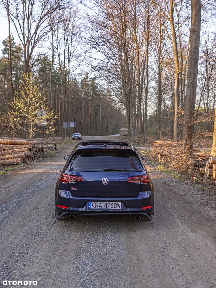 Volkswagen Golf GTI Performance BlueMotion Technology DSG - 11