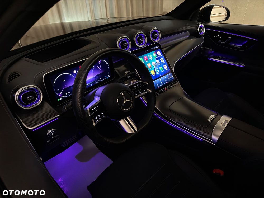 Mercedes-Benz GLC 300 4Matic 9G-TRONIC AMG Line - 15