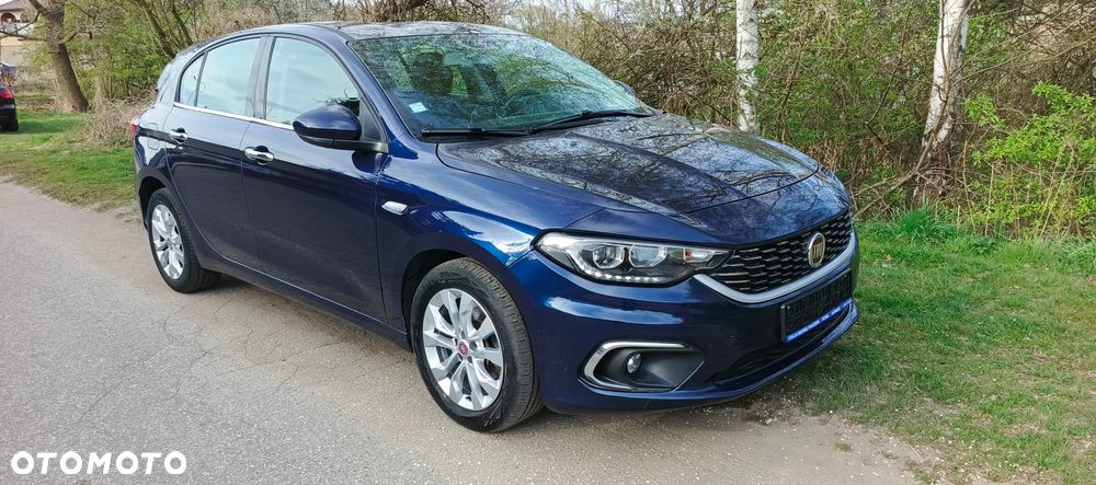 Fiat Tipo 1.4 16v Lounge EU6d - 1