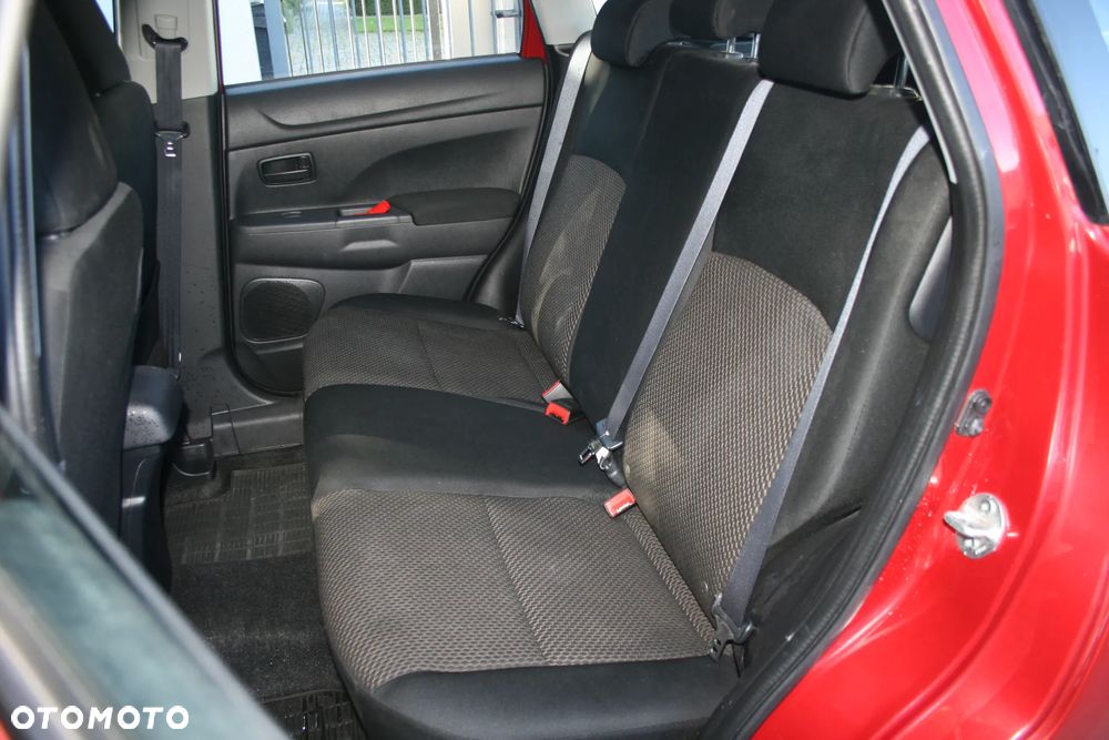 Mitsubishi ASX 1.6 Black Edition - 17