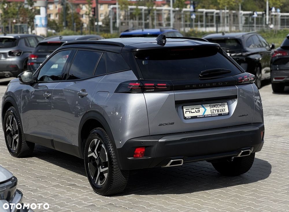 Peugeot 2008 - 8