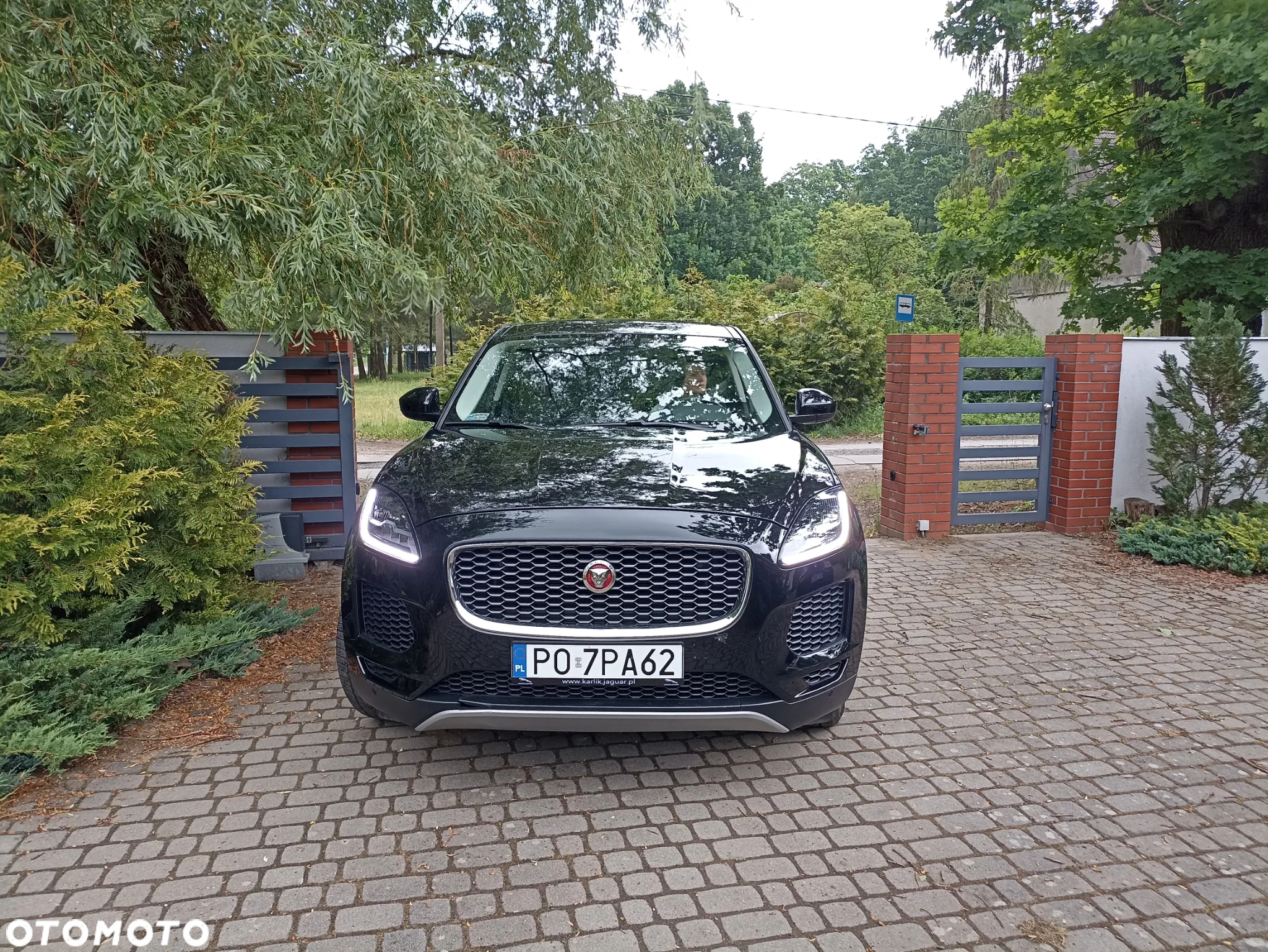 Jaguar E-Pace 2.0 i4D FWD - 6