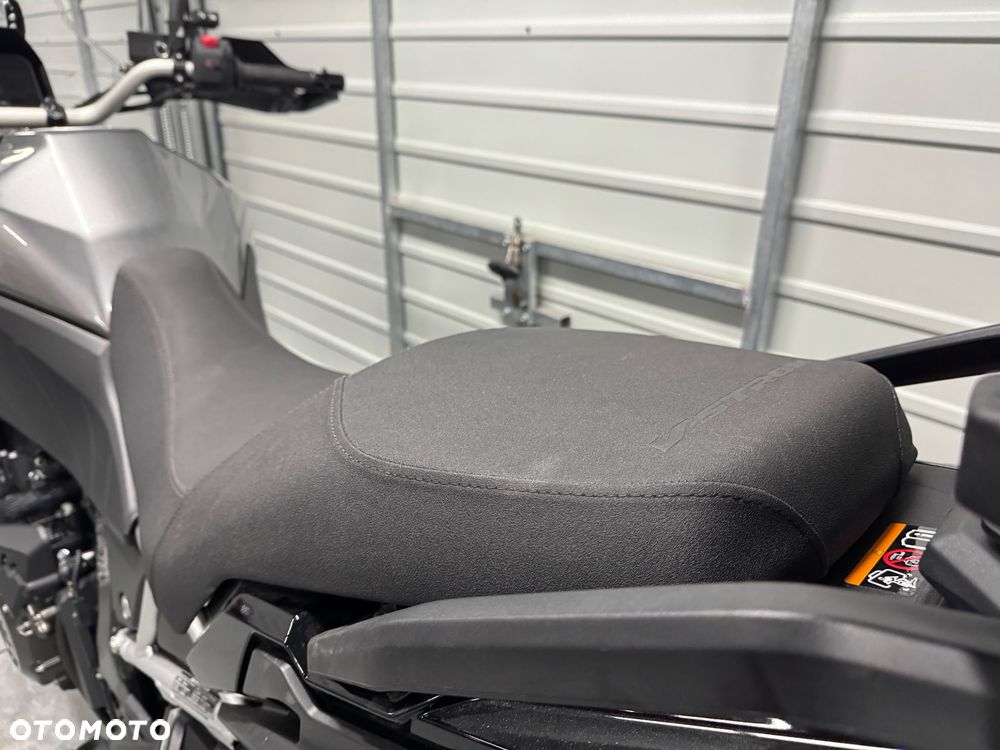 Suzuki V-STROM - 15