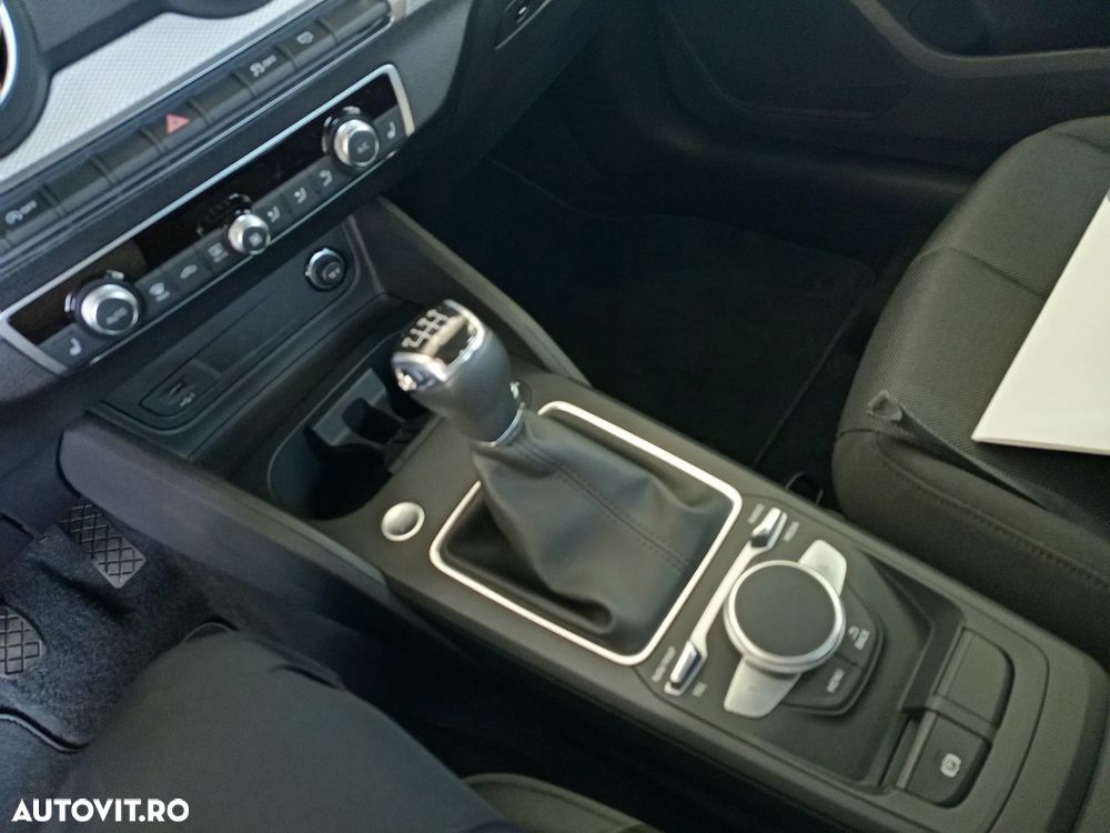 Audi Q2 30 TFSI - 10