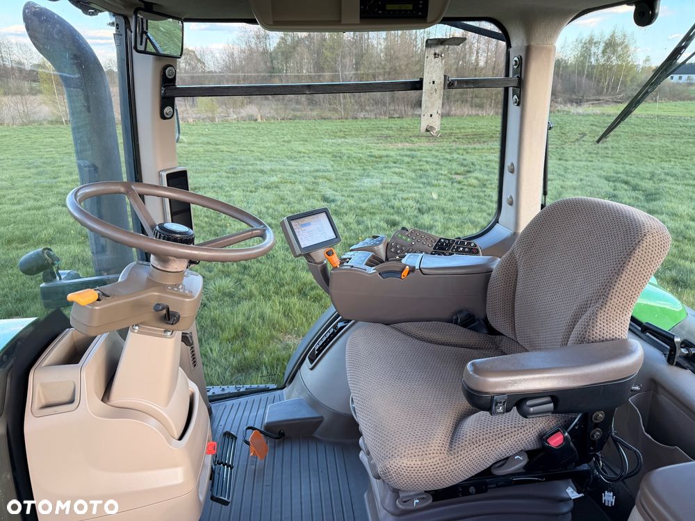 John Deere 7230R - 10