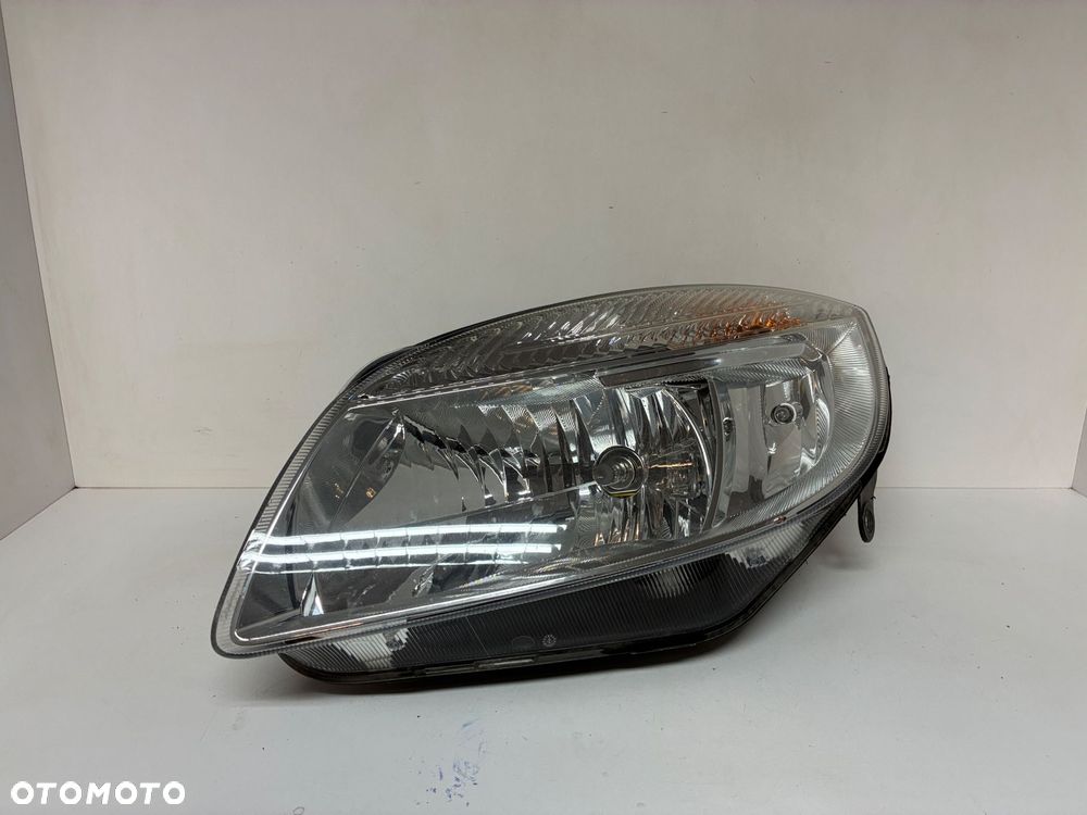 SKODA FABIA 2 II ROOMSTER LAMPA PRZÓD PRZEDNIA LEWA  EUROPA - 1