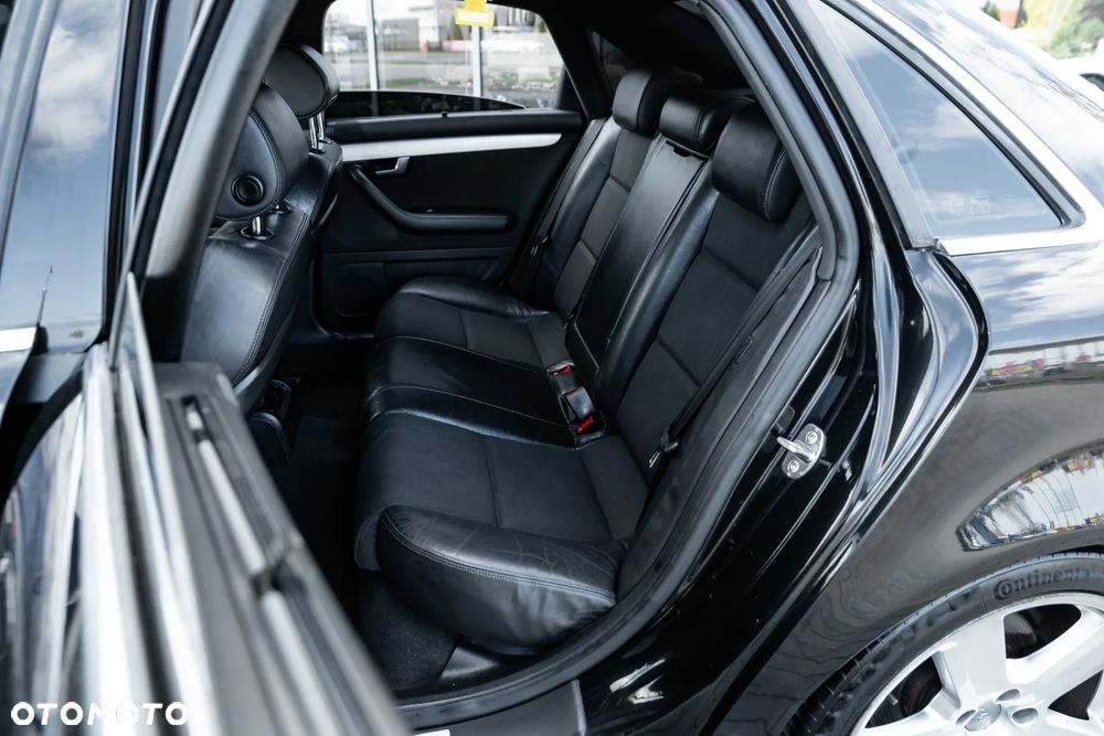Audi A4 Limousine - 25