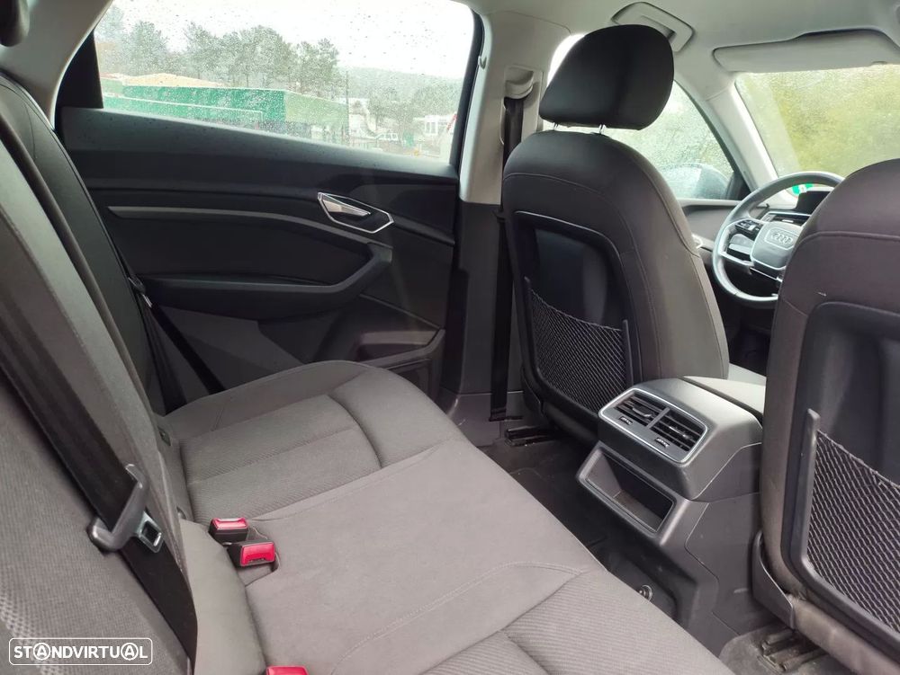Audi e-tron 50 quattro Advanced - 12