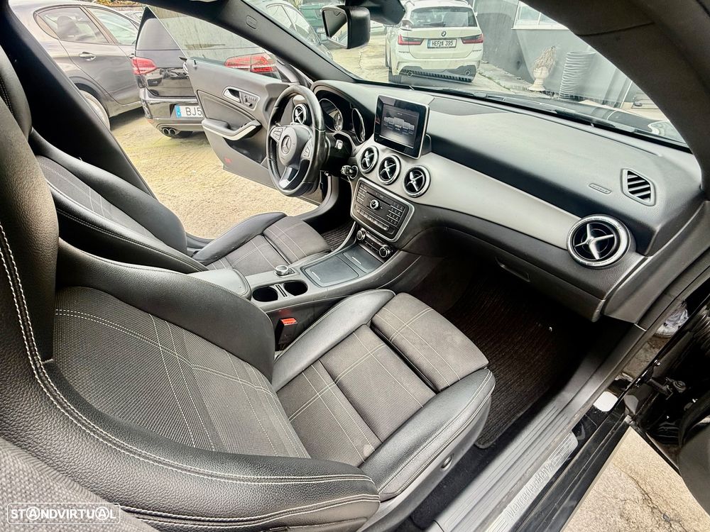 Mercedes-Benz CLA 220 d Shooting Brake AMG Line Aut. - 11