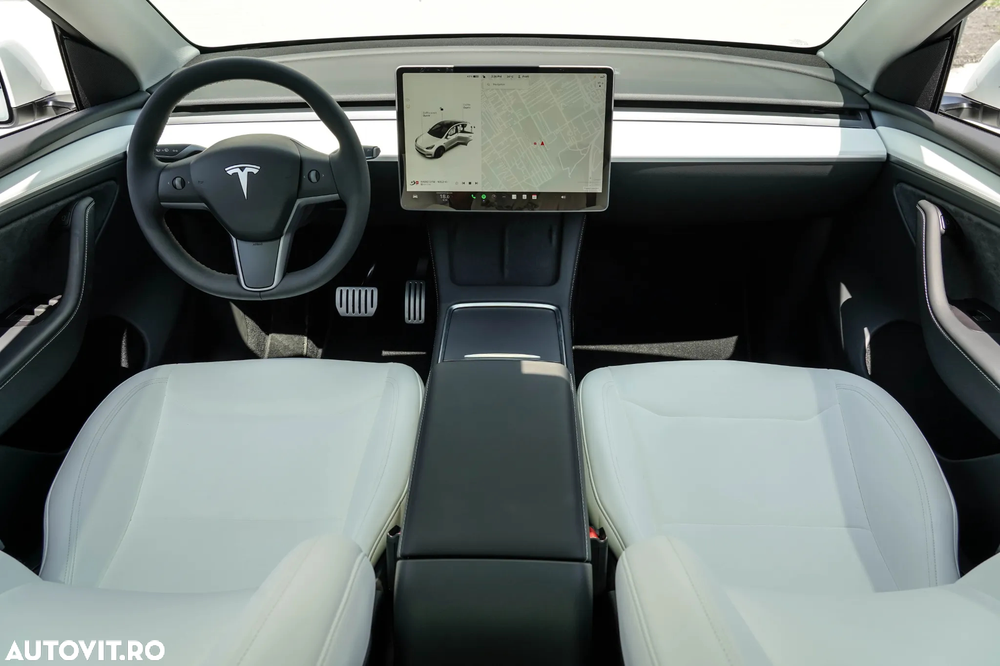 Tesla Model Y Performance Dual Motor AWD - 9