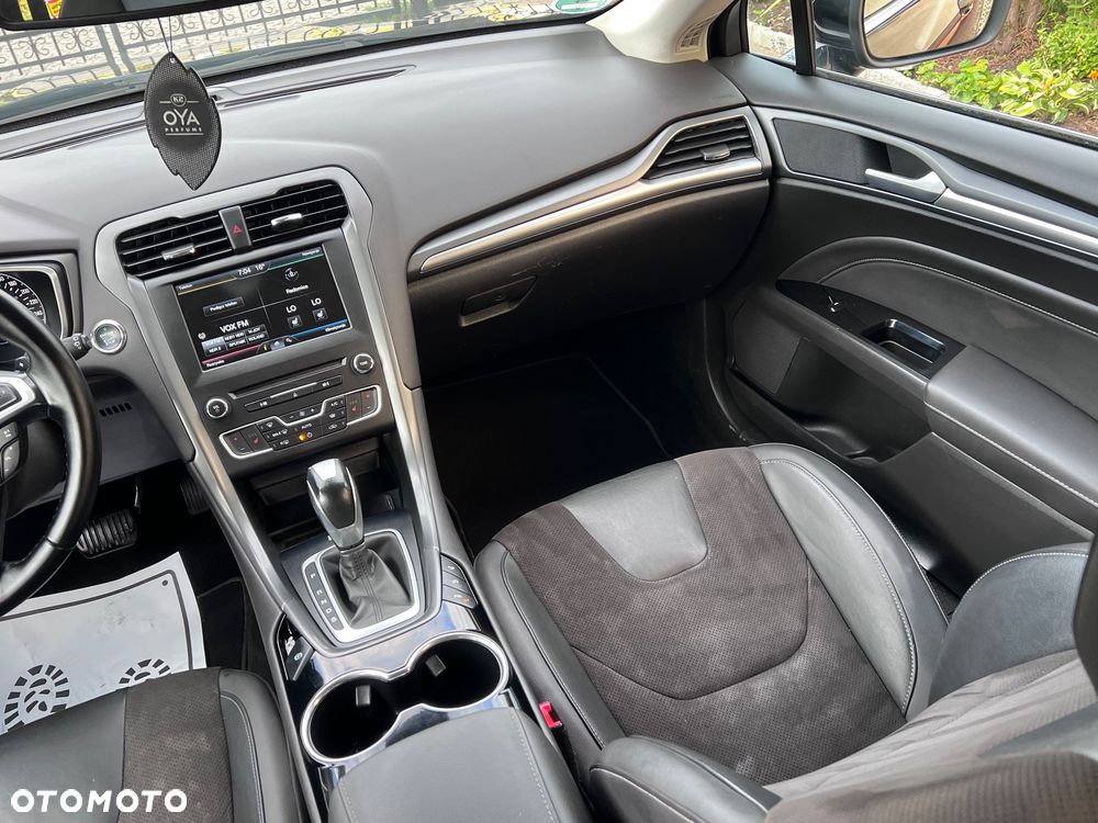 Ford Mondeo 2.0 TDCi Titanium PowerShift - 30