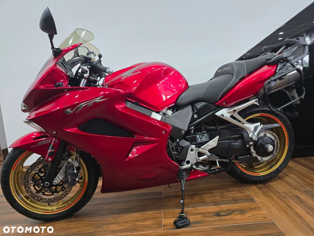 Honda VFR - 26