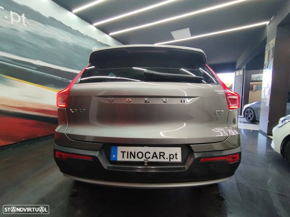 Volvo XC 40 2.0 D3 Momentum Geartronic - 10