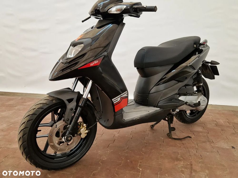 Aprilia SR - 1