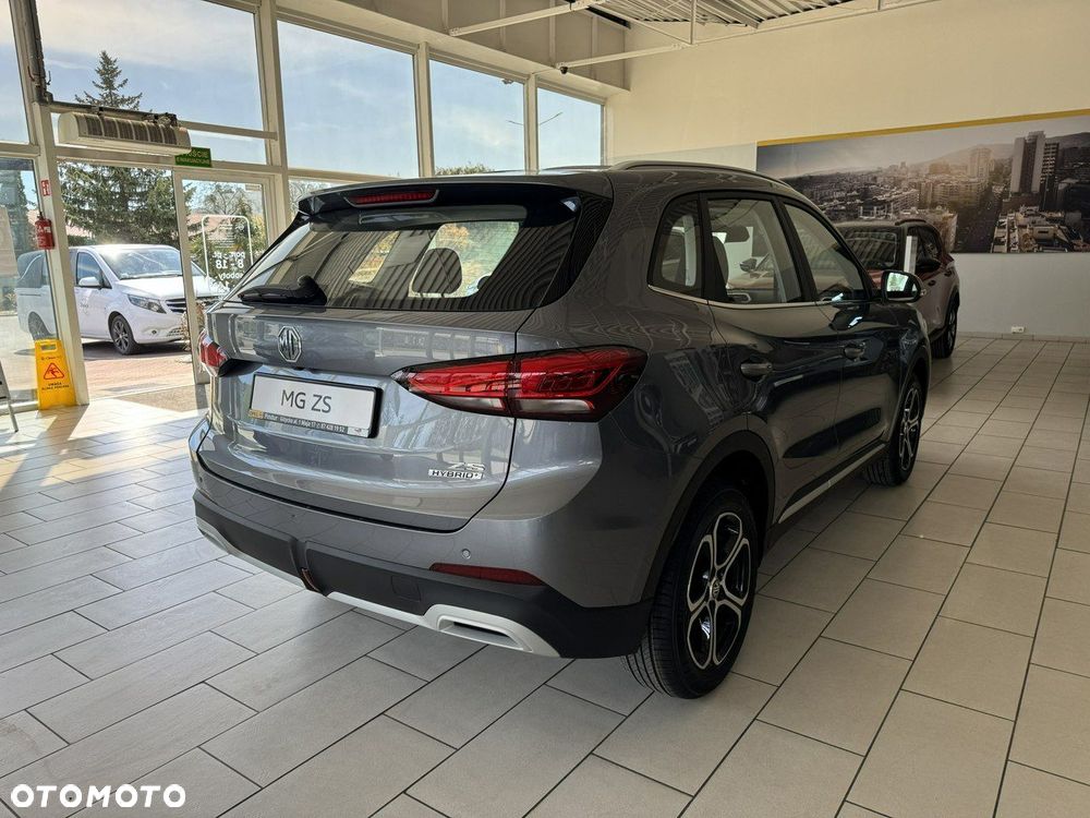 MG ZS - 5