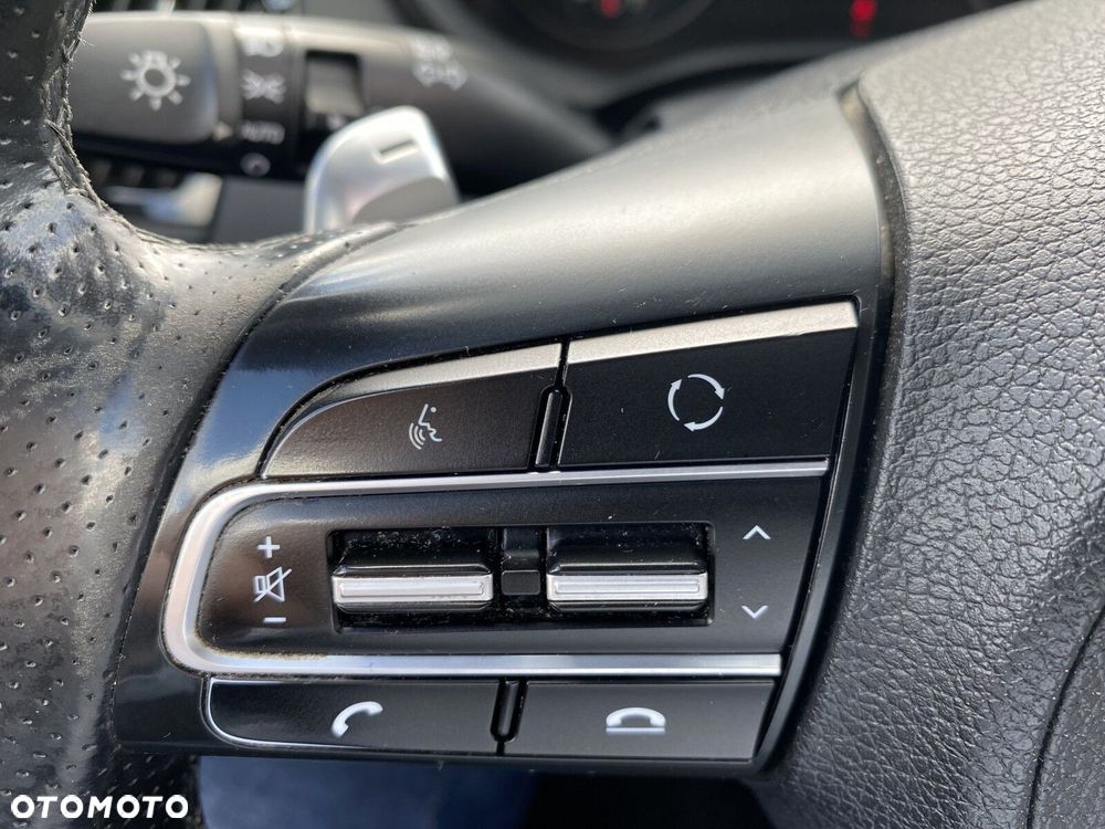 Kia Stinger - 25