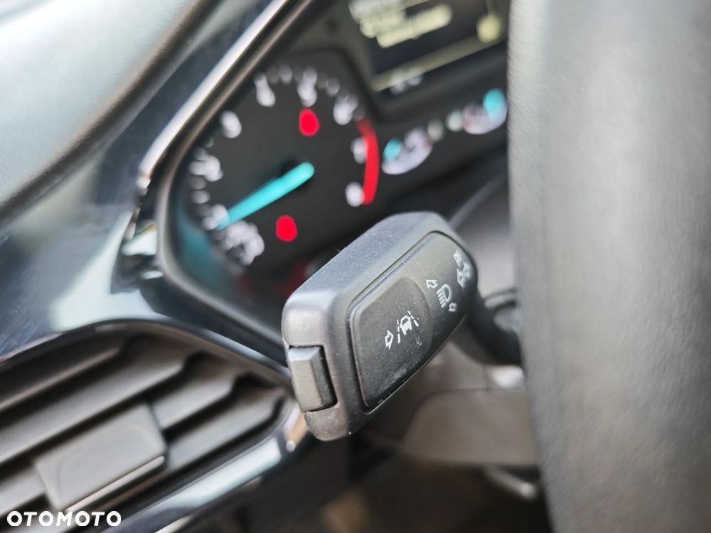 Ford Fiesta 1.0 EcoBoost S&S COOL&CONNECT - 32