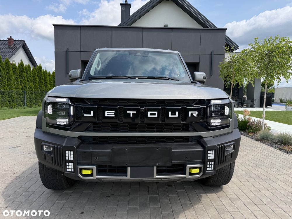 Jetour Traveller - 4