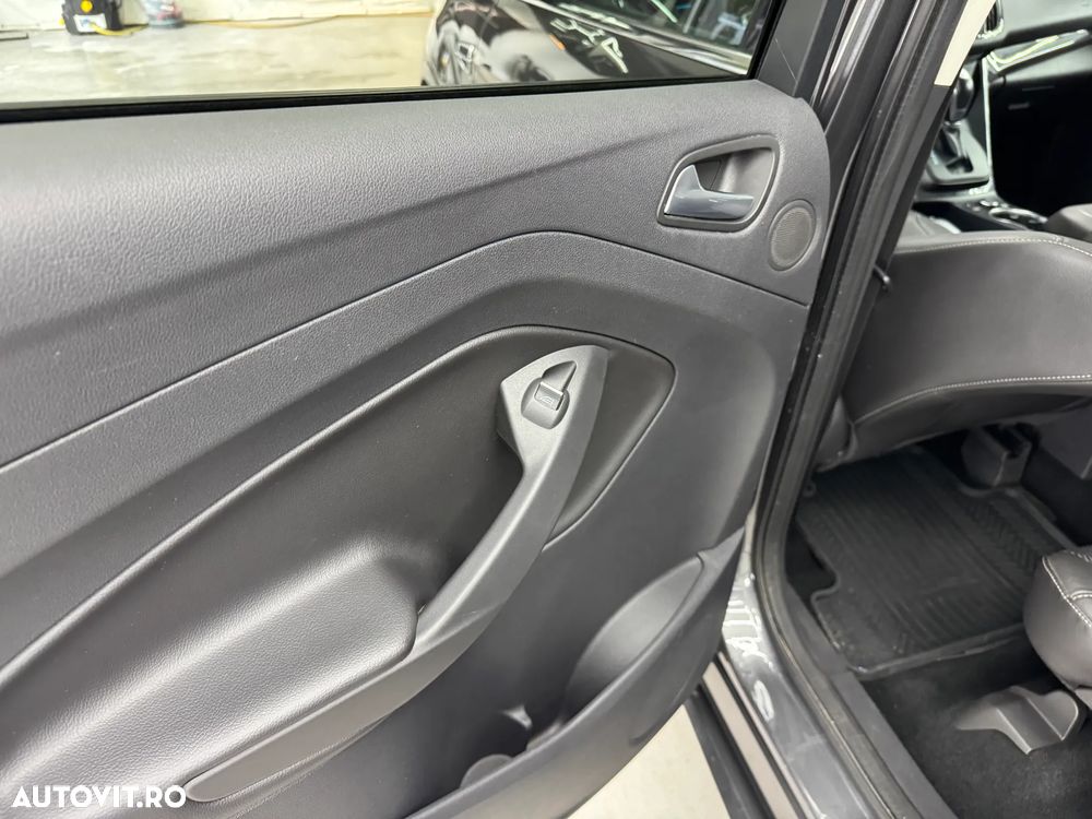 Ford Kuga 2.0 TDCi 4WD Powershift Individual - 19