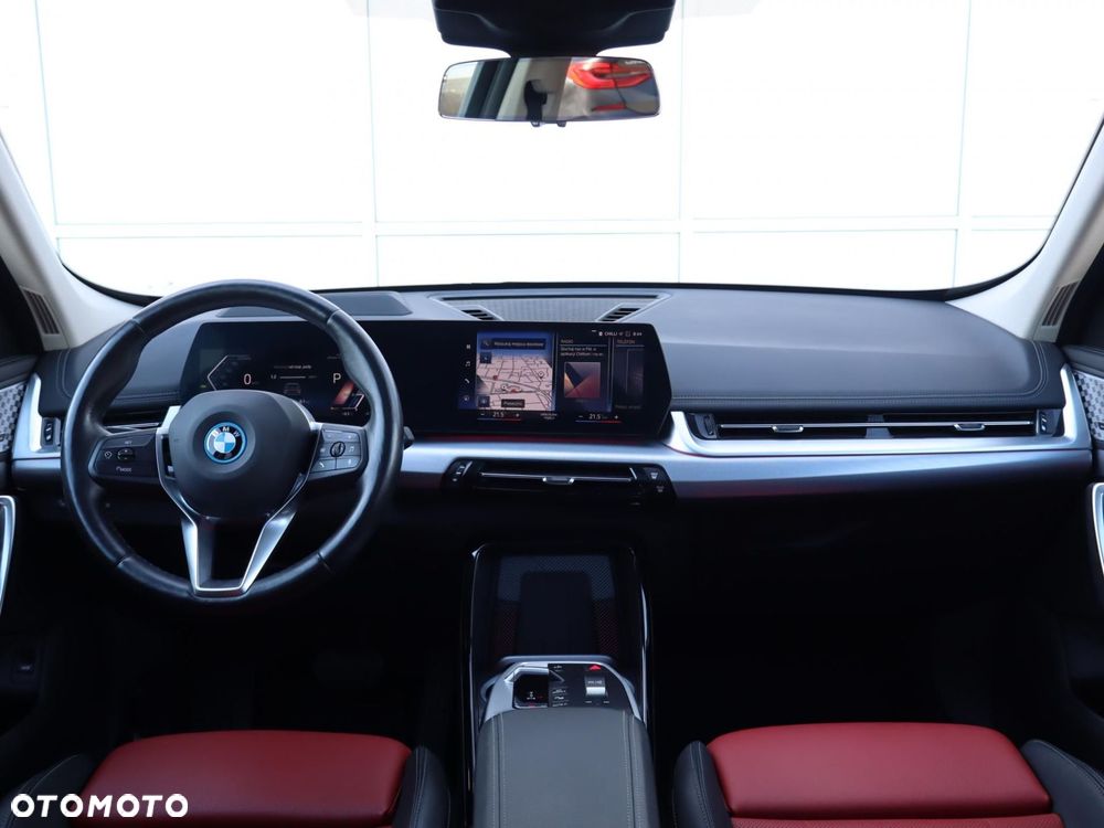 BMW iX1 - 6