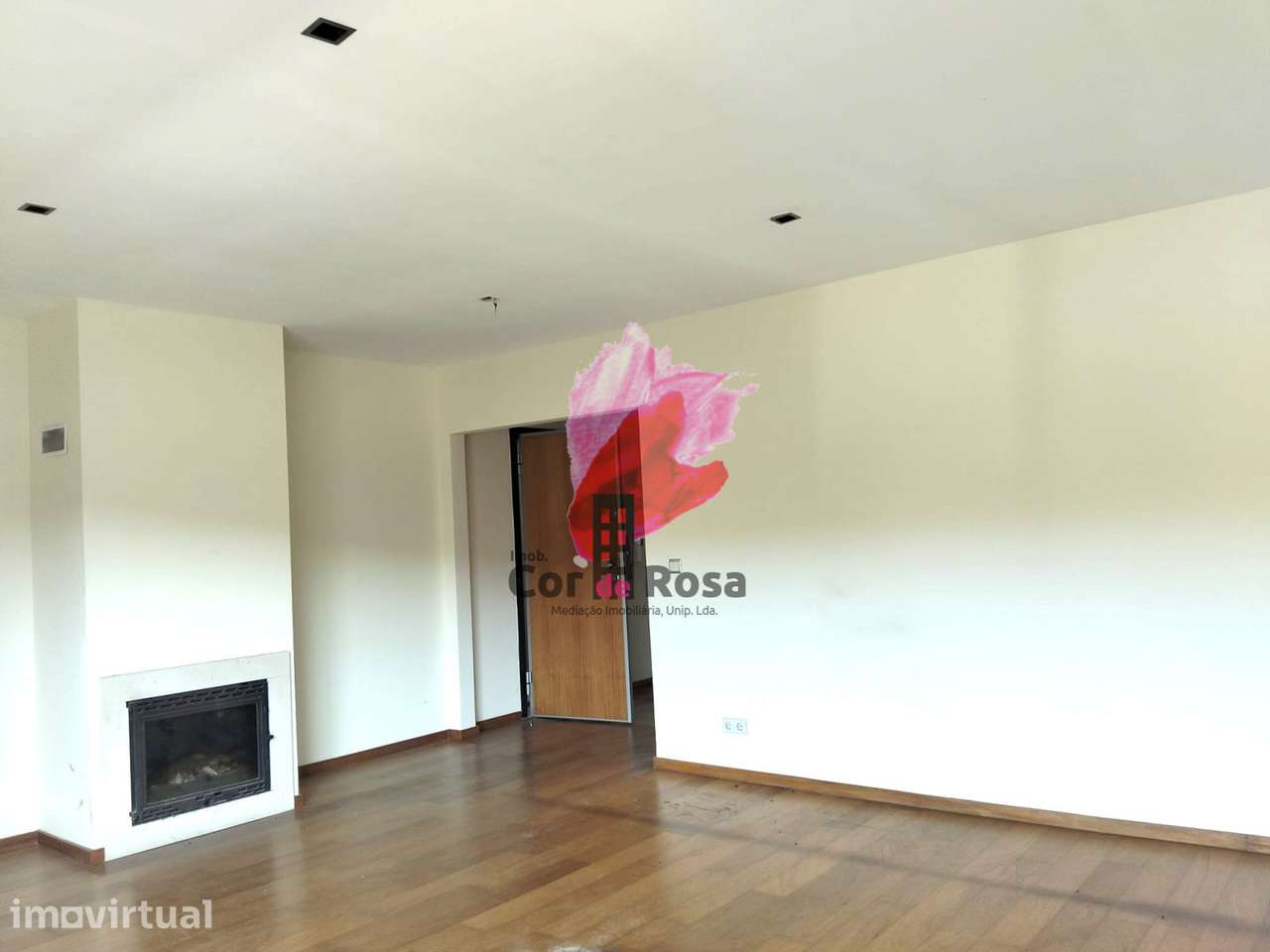 Apartamento de Gaveto com Varanda Panorâmica no Centro do Arco de... - Grande imagem: 3/16