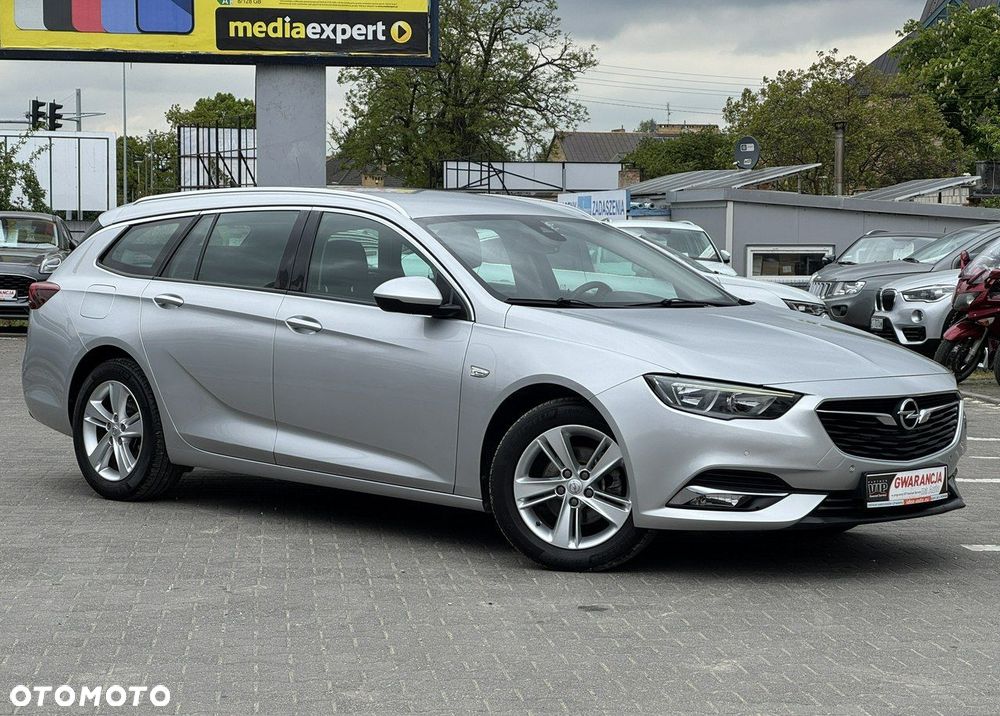 Opel Insignia - 12