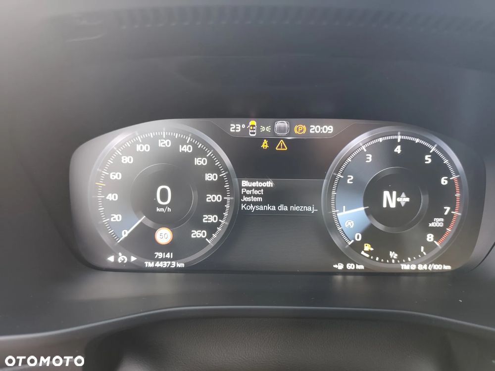 Volvo XC 40 T2 Essential - 7