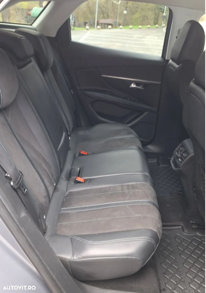 Peugeot 3008 1.2 PureTech Turbo S&S Allure - 14