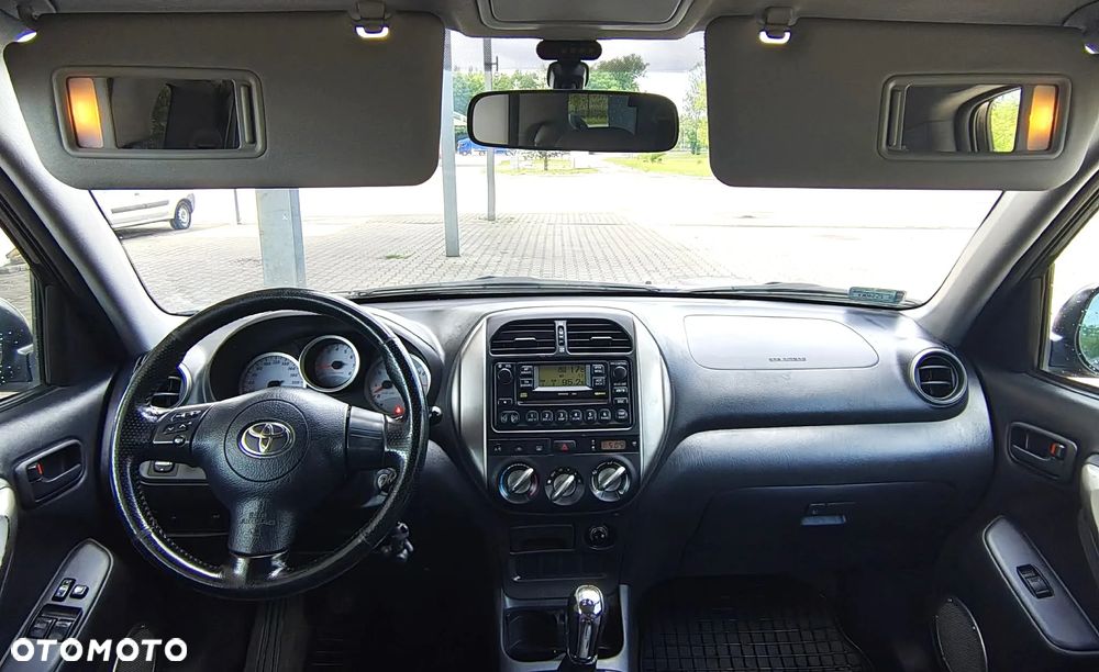 Toyota RAV4 1.8 VVT-i Terra 2WD - 21