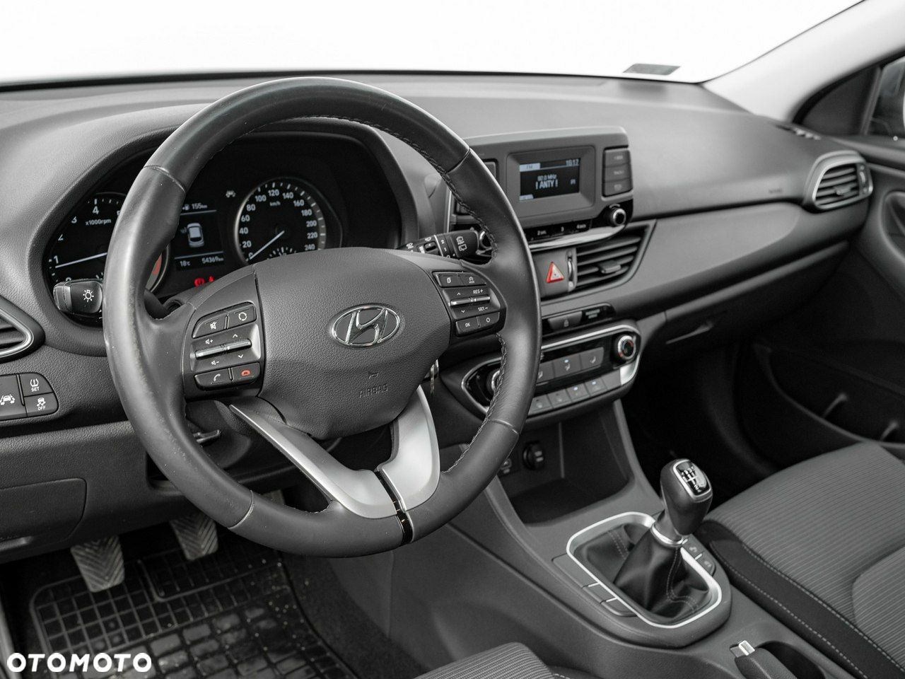 Hyundai i30 1.4 Classic + - 6