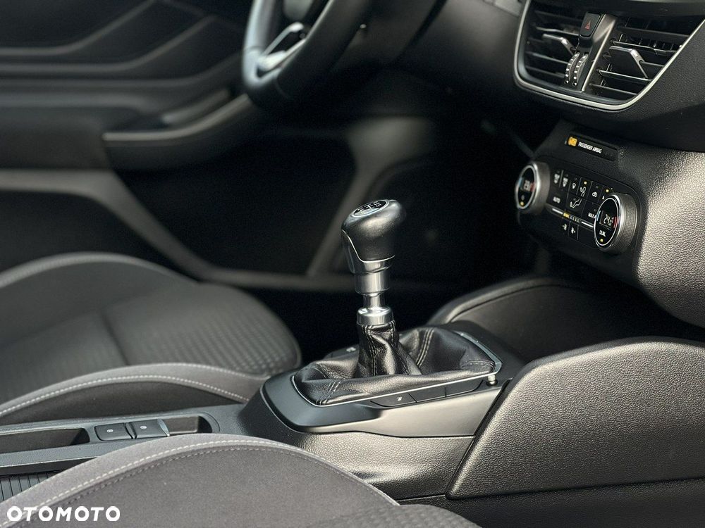 Ford Focus 1.0 EcoBoost Trend - 18